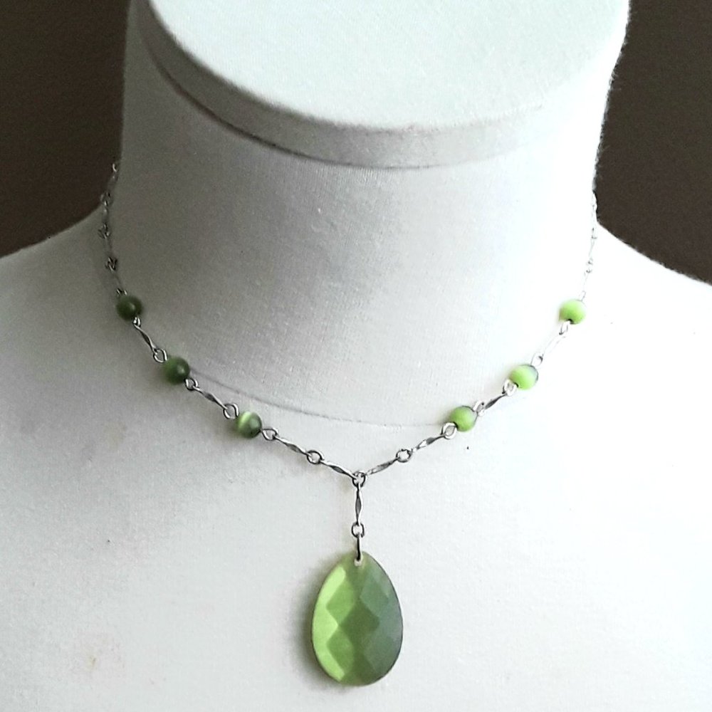 Vintage Green Tiger's Eye Necklace With Pendant